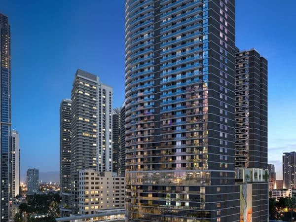 imgi_46_16-One-Twenty-Signature-Building-mobile