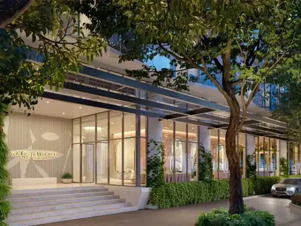 03-Viceroy-Brickell-Dropoff